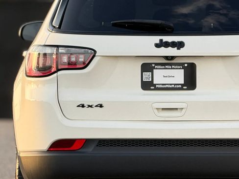 Used 2019 Jeep Compass Sport AWD/4WD image 13
