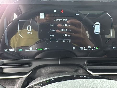 New 2026 Kia Carnival SX FWD image 23