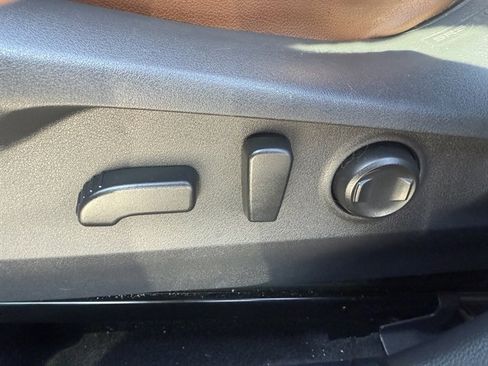 Used 2020 Subaru Outback Touring image 23