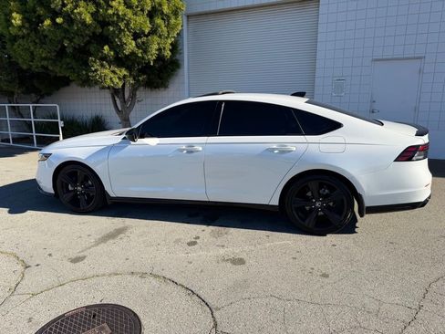 Used 2023 Honda Accord Sport image 3