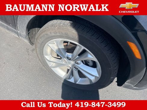 Used 2023 Buick Encore GX Preferred FWD image 11