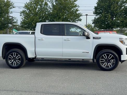 Used 2020 GMC Sierra 1500 AT4 w/ AT4 Premium Package AWD/4WD image 3