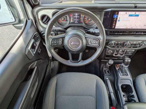 Used 2024 Jeep Wrangler Unlimited Sport AWD/4WD image 18