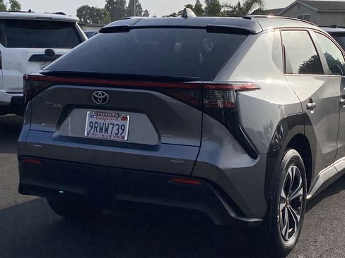 Certified 2024 Toyota bZ4X AWD image 4