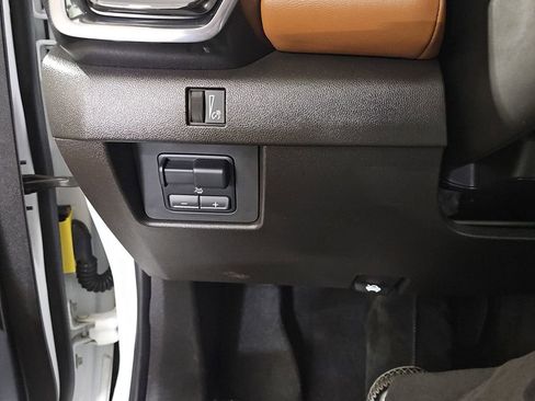 Certified 2023 GMC Canyon AT4 w/ Technology Package AWD/4WD image 31