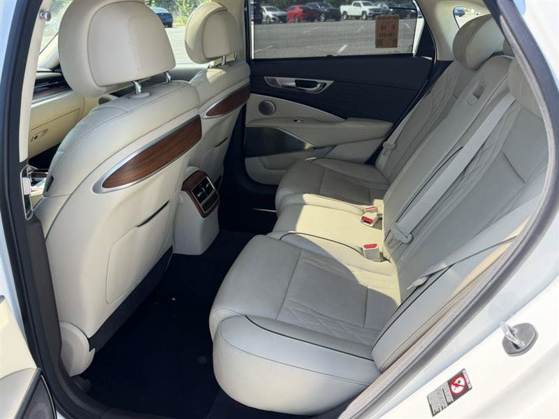 Used 2019 Kia K900 Luxury w/ VIP Package AWD/4WD image 10