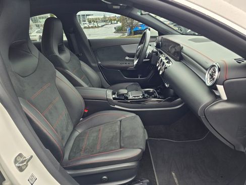 Used 2023 Mercedes-Benz CLA 35 AMG 4MATIC image 18