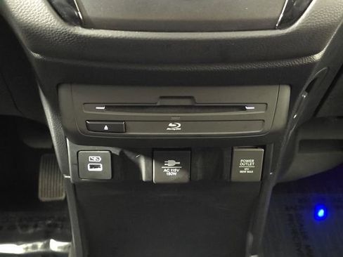 Used 2024 Honda Odyssey Elite image 23