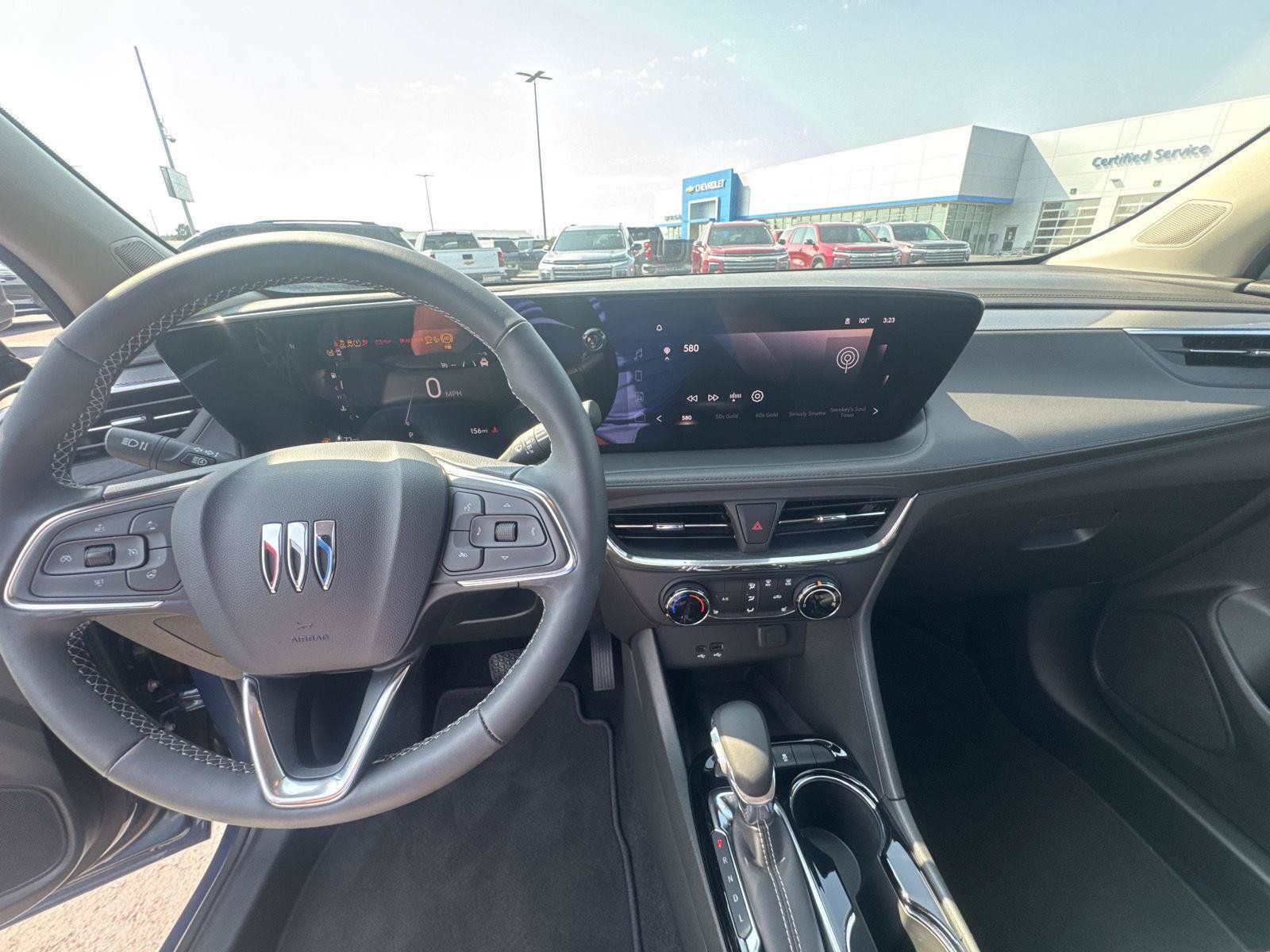 Used 2025 Buick Encore GX Preferred w/ Comfort Package FWD image 17