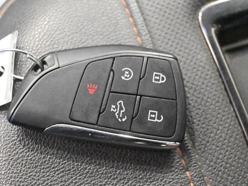 Used 2022 GMC Sierra 1500 AT4 w/ AT4 Premium Package image 33