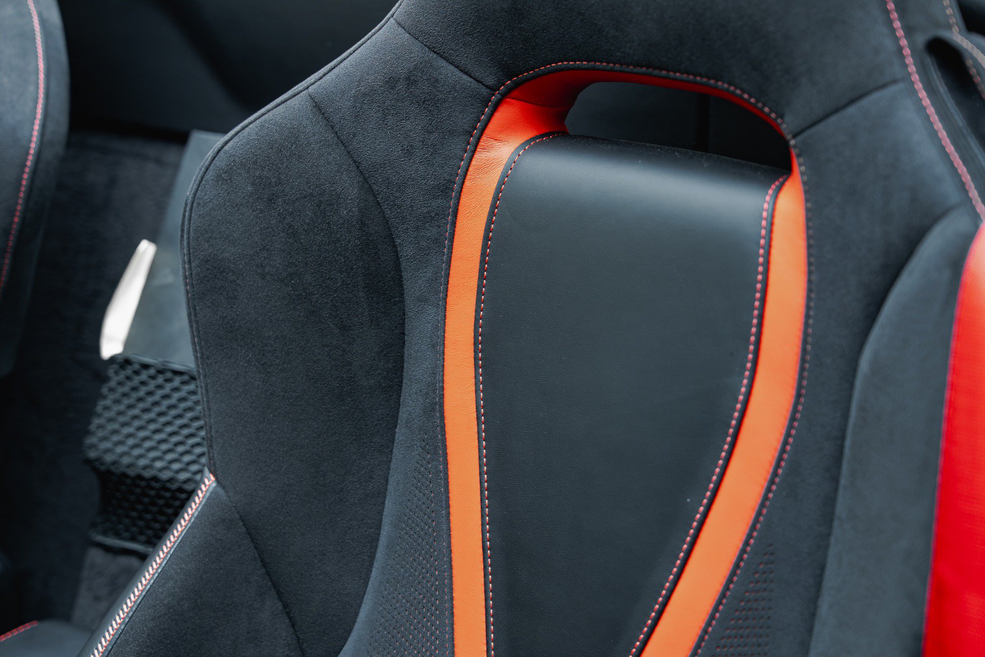 Used 2021 McLaren 720S Performance RWD image 39