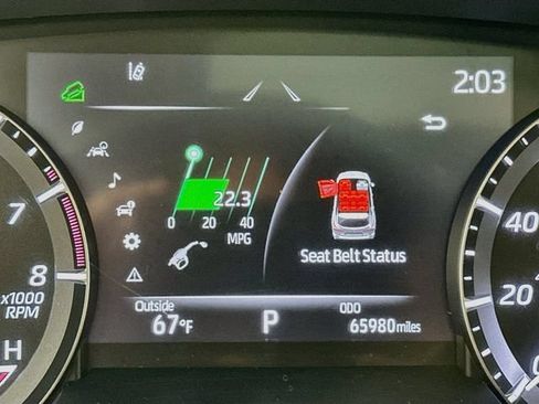 Used 2021 Toyota Highlander XLE AWD/4WD image 14