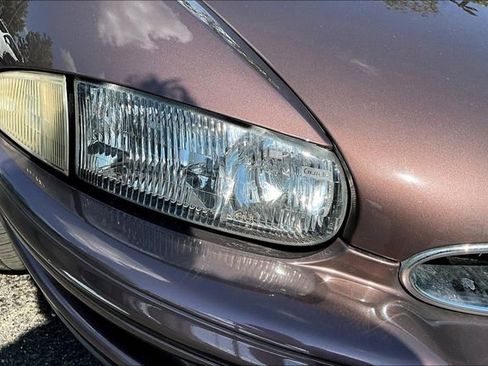Used 1995 Buick Riviera Supercharged Coupe FWD image 29