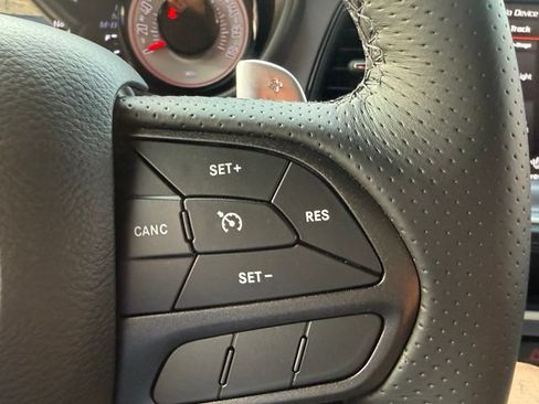 Used 2022 Dodge Challenger R/T Scat Pack RWD image 16