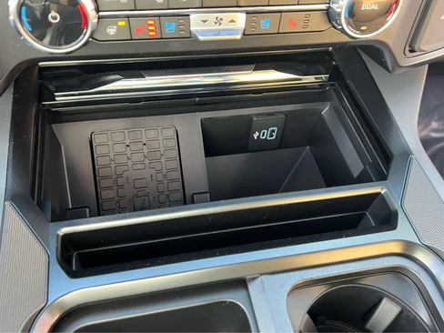 New 2026 Ford F250 Lariat w/ Lariat Premium Package image 37