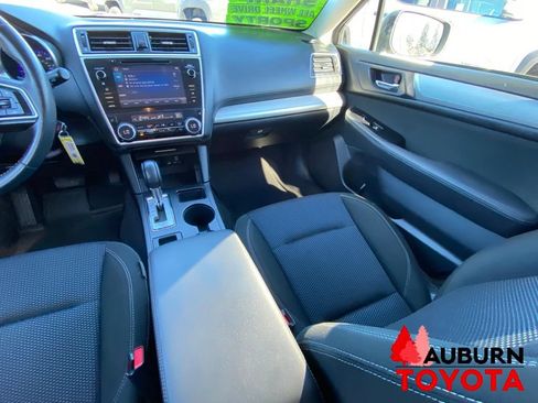 Used 2019 Subaru Outback 2.5i Premium AWD/4WD image 27