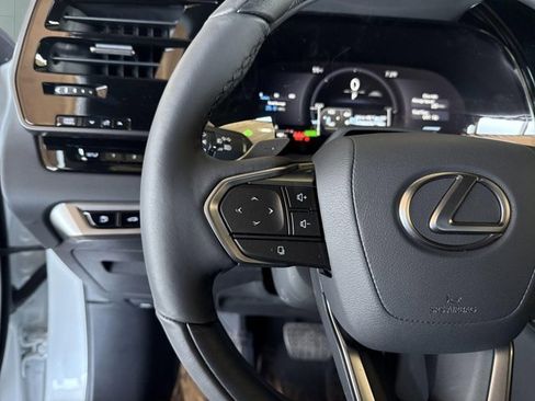 Certified 2026 Lexus RX 350 RX 350h Premium+ w/ Convenience Package image 14