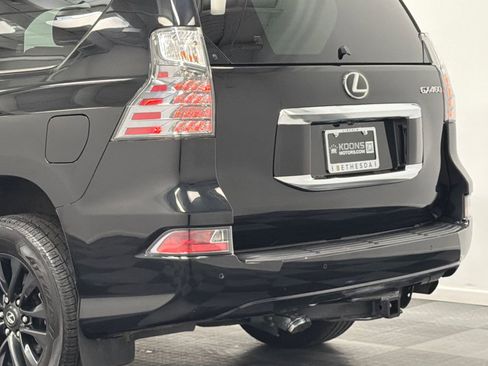 Used 2023 Lexus GX 460 Premium w/ Premium Plus Package AWD/4WD image 7