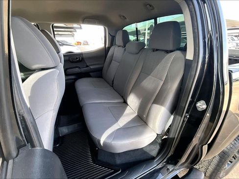 Used 2018 Toyota Tacoma SR w/ SR Convenience Package image 16