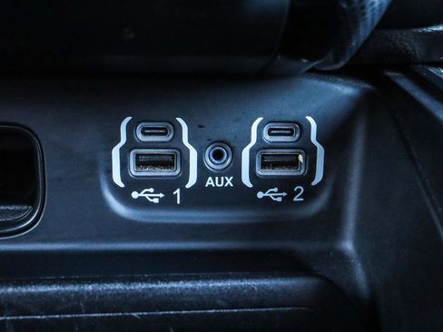 Used 2021 RAM 1500 Limited w/ Body Color Bumper Group image 13