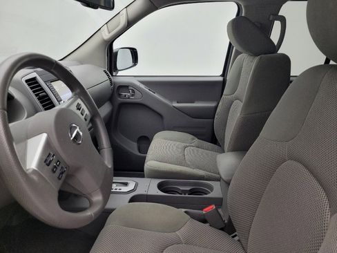 Used 2021 Nissan Frontier SV w/ Midnight Edition Floor Mats image 17