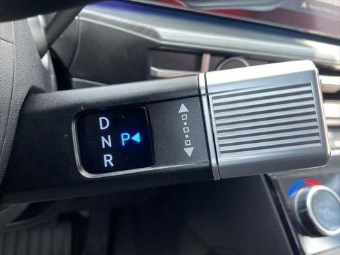 Used 2025 Hyundai Santa Fe Limited image 33