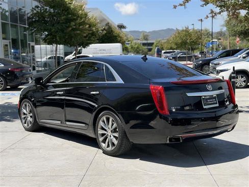 Used 2013 Cadillac XTS Luxury w/ Driver Awareness Package FWD image 4