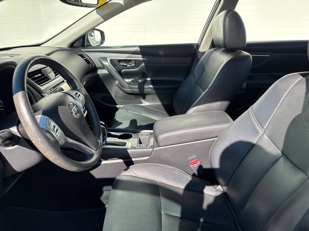 Used 2016 Nissan Altima 2.5 SL w/ 2.5 Technology w/LED Package FWD image 19