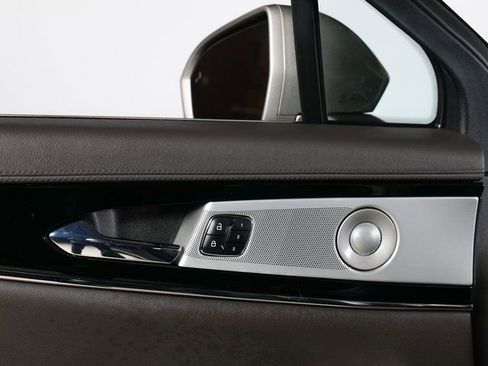 Used 2023 Lincoln Nautilus Reserve w/ Equipment Group 202A image 28