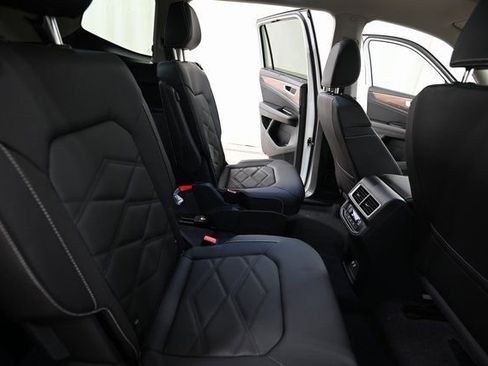 New 2026 Volkswagen Atlas SE image 26