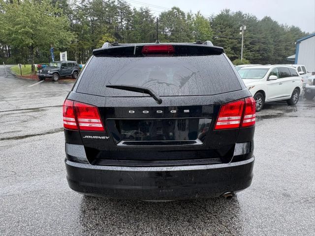 Used 2018 Dodge Journey SE w/ Connectivity Group FWD image 4