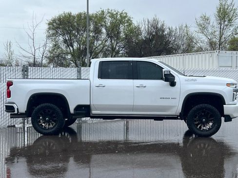 Used 2023 Chevrolet Silverado 2500 High Country w/ Z71 Off-Road Package image 3