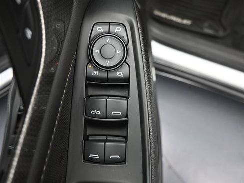 Used 2023 Chevrolet Traverse Premier w/ Redline Edition image 5