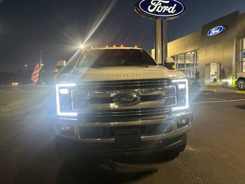 Used 2019 Ford F250 Lariat image 12