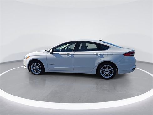 Used 2018 Ford Fusion S image 6