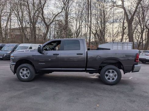 New 2025 RAM 2500 Big Horn AWD/4WD image 7