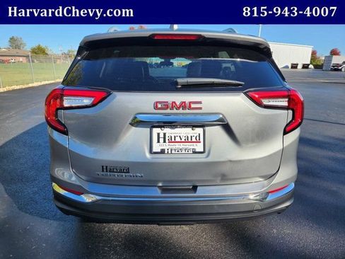 Used 2024 GMC Terrain SLT FWD image 5