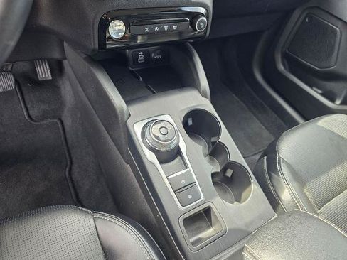 Certified 2025 Ford Escape Platinum AWD/4WD image 23