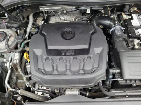 Used 2021 Volkswagen Tiguan SE AWD/4WD image 30