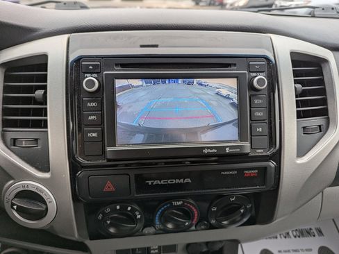 Used 2015 Toyota Tacoma 4x4 Double Cab w/ TRD Off-Road Package image 14