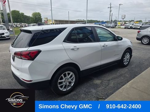 Used 2024 Chevrolet Equinox LS w/ LS Convenience Package AWD/4WD image 5