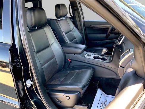 Used 2018 Jeep Grand Cherokee High Altitude AWD/4WD image 7
