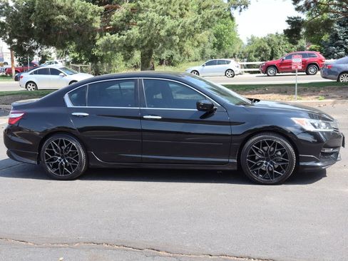 Used 2016 Honda Accord Sport image 3