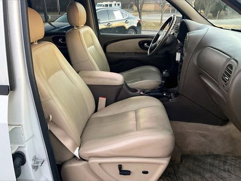 Used 2007 Buick Rainier CXL image 7