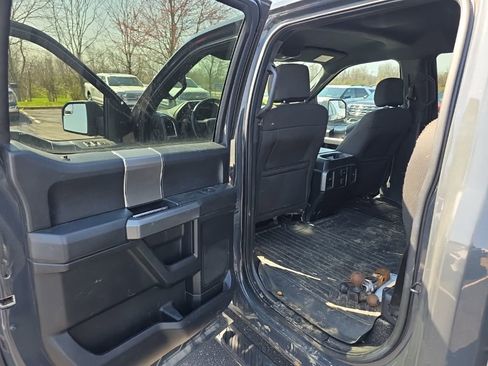 Used 2016 Ford F150 XLT w/ Equipment Group 302A Luxury image 7