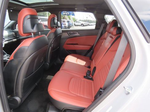 Used 2023 Kia Sportage SX FWD image 21