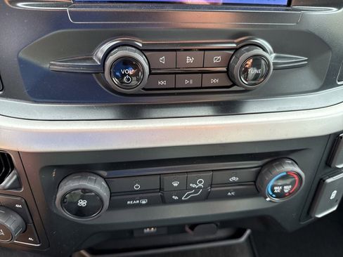 Used 2022 Ford F150 XLT image 24