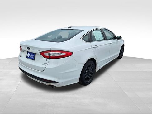Used 2014 Ford Fusion SE w/ Equipment Group 202A FWD image 6