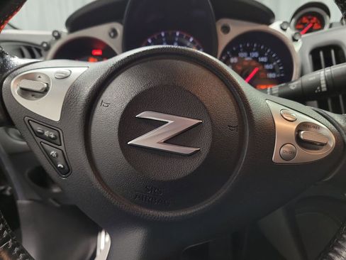 Used 2020 Nissan 370Z w/ Sport Package image 20