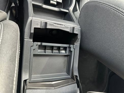 Used 2019 Subaru Forester Premium AWD/4WD image 19